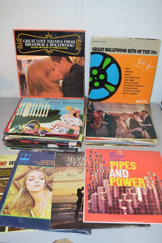 lot 123 image: Records
