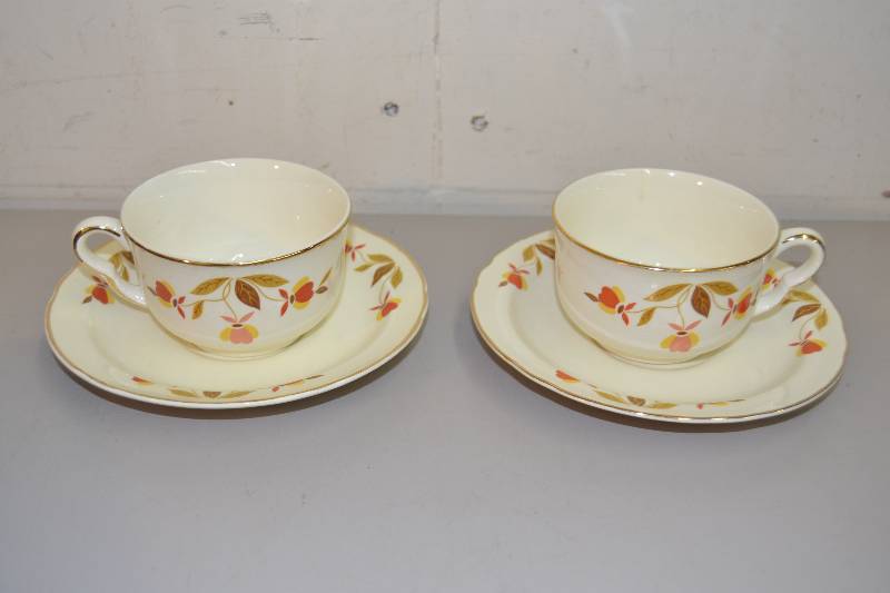 lot 137 image: Jewel Tea