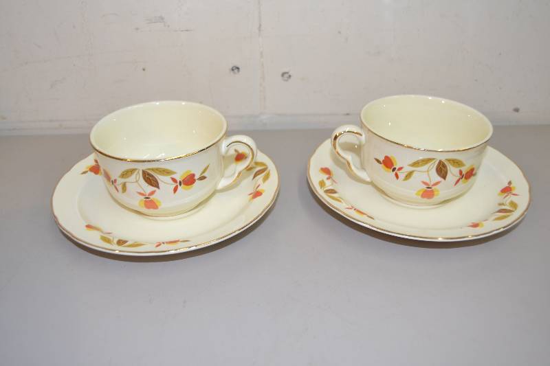 lot 138 image: Jewel Tea