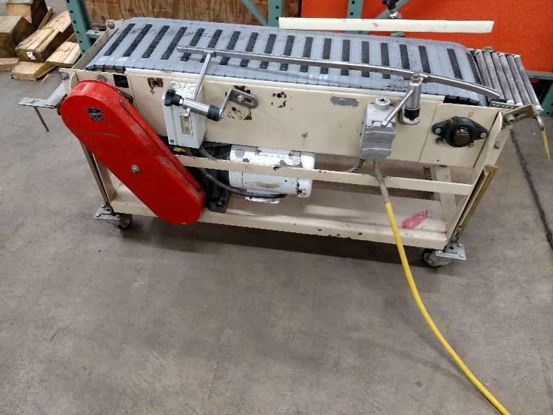 lot 15 image: Poly Belt Power Conveyor, 45 x 12