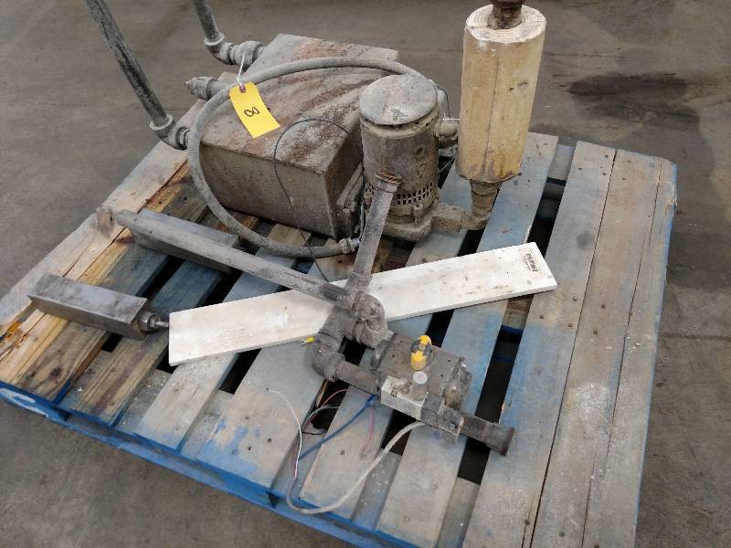 lot 8 image: Filter Pump with Asstd Parts...