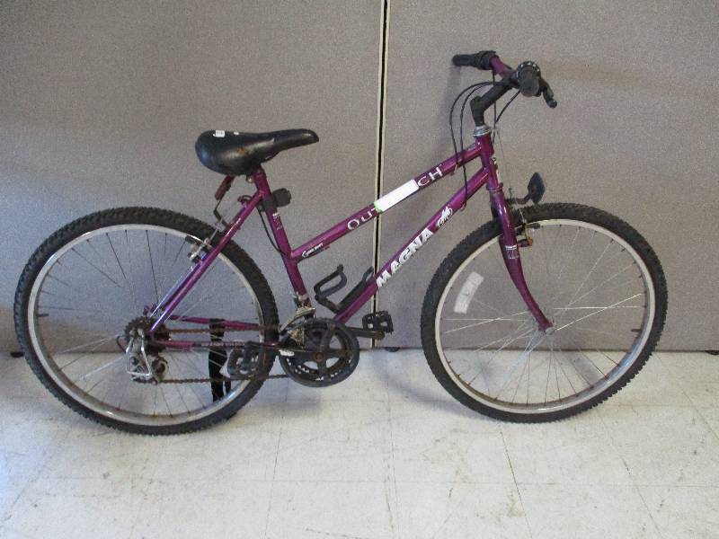 lot 5 image: Magna Mountain Bike