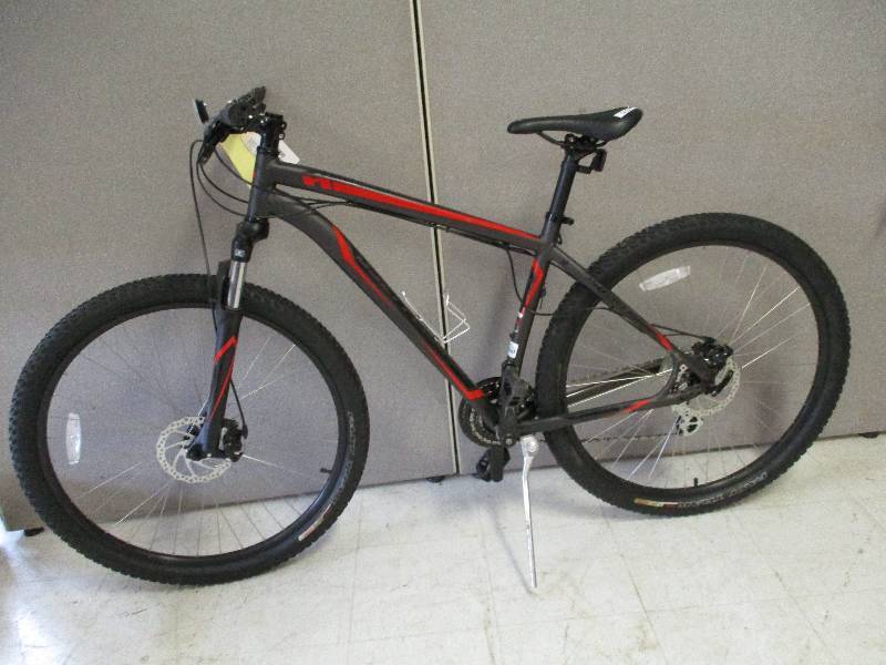 lot 30 image: Specialized Hardrock Mountain Bike