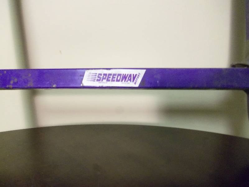 lot 14 image: Speedway Engine Rack