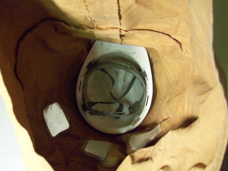 lot 20 image: Sandblasting Hood