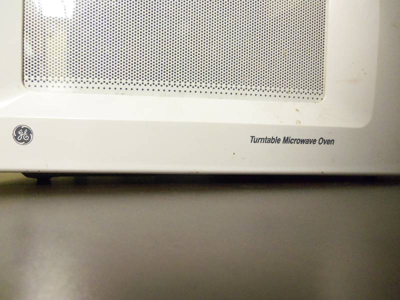 lot 37 image: GE Microwave