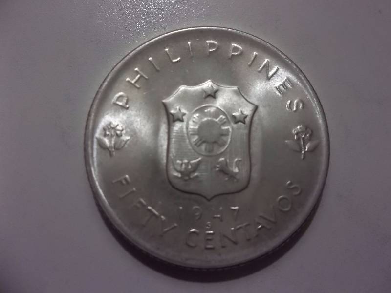1947 Douglas MacArthur 50 Centavo Silver Commemoratve (90% 12 Oz)