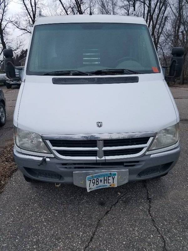 lot 4 image: Dodge Sprinter,Mercedes Diesel Engine...Industrial Roof rack