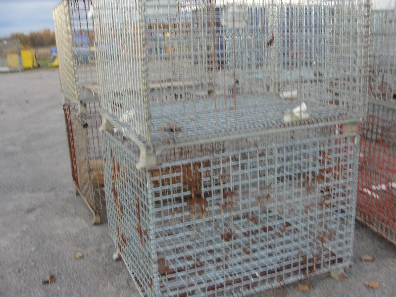 Stackable Wire Containers