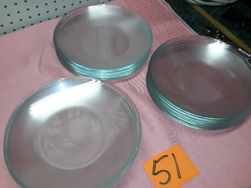 lot 51 image: 30, 9 12 in d, Clear Glass plates from IKEA