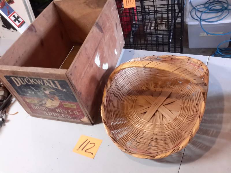 lot 112 image: 1 wooden box with vintage advertising, Very old wicker basket