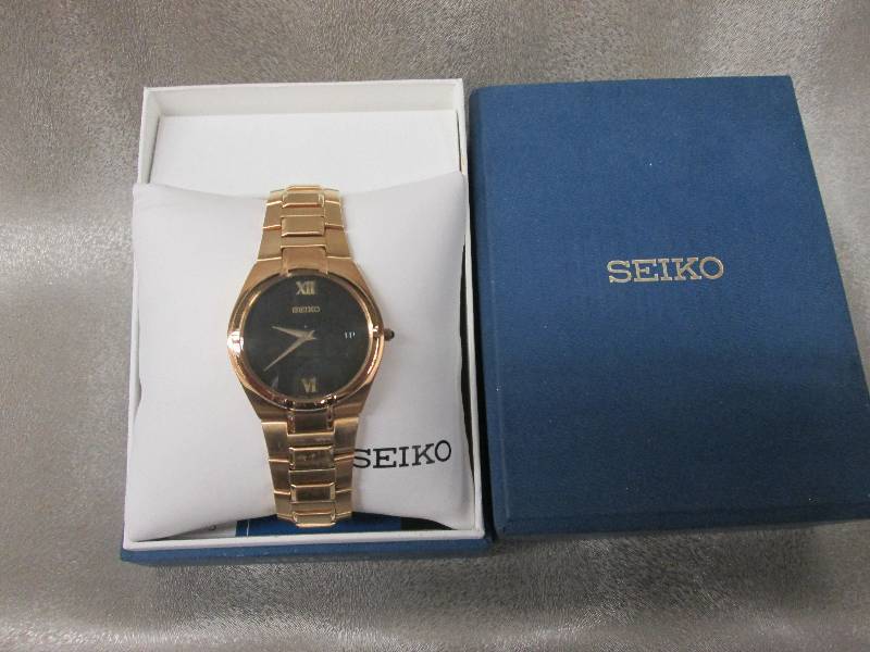 Mens Seiko Watch Retail $325.00...