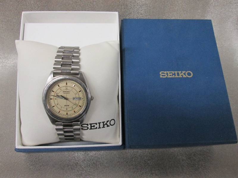 Mens Seiko Watch Retail $225.00...