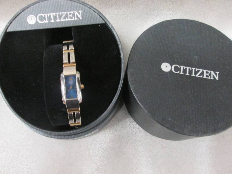 Citizen Ladies Watch Retail $150.0...