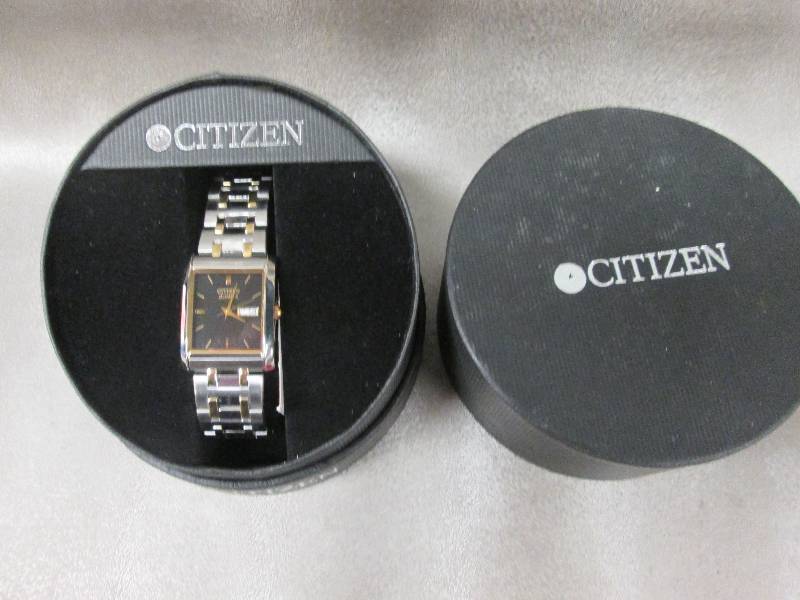 Citizen Mens Watch Retail $69.99...