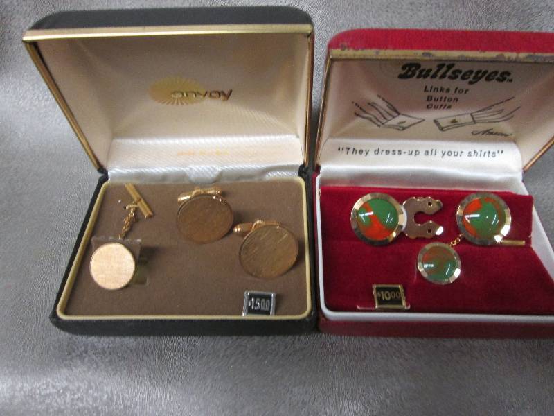 2 Sets Cuff Links Tie Tacks...
