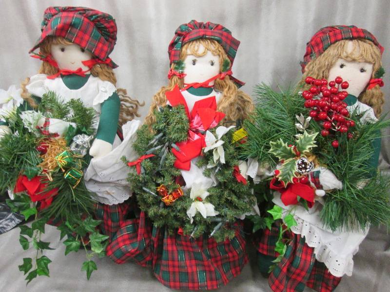 Set of 3 Holiday Girl Figures in Pl...
