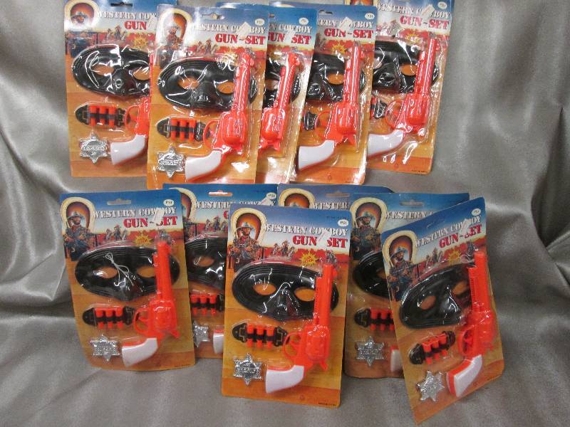 Lot of 11 Western Cowboy Gun Sets...