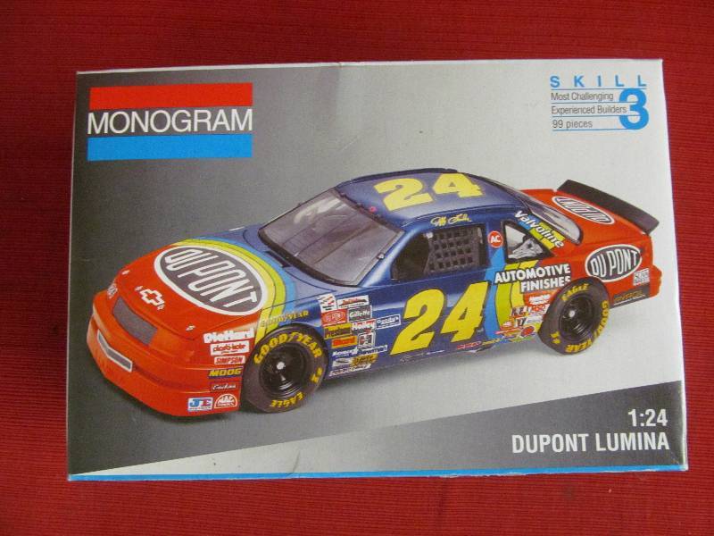lot 66 image: Monogram model kit