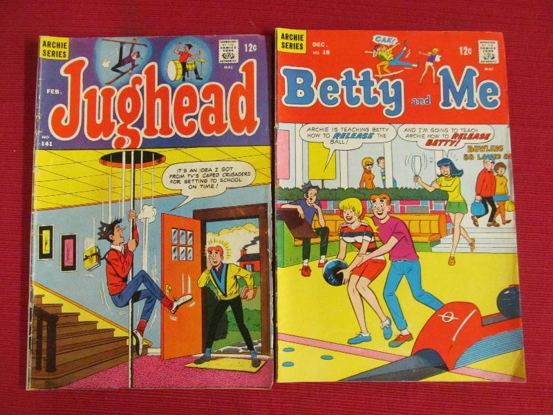 lot 129 image: Comic Books