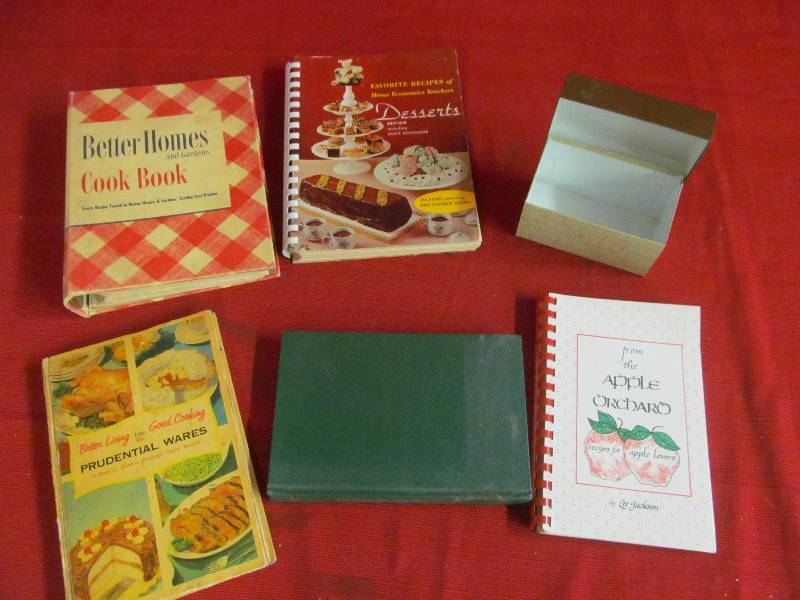 lot 149 image: cookbooks