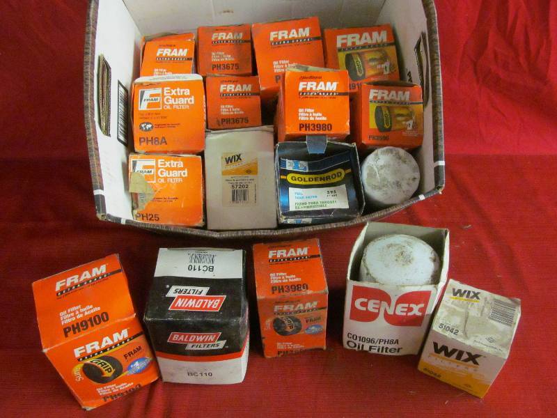lot 165 image: oil filters