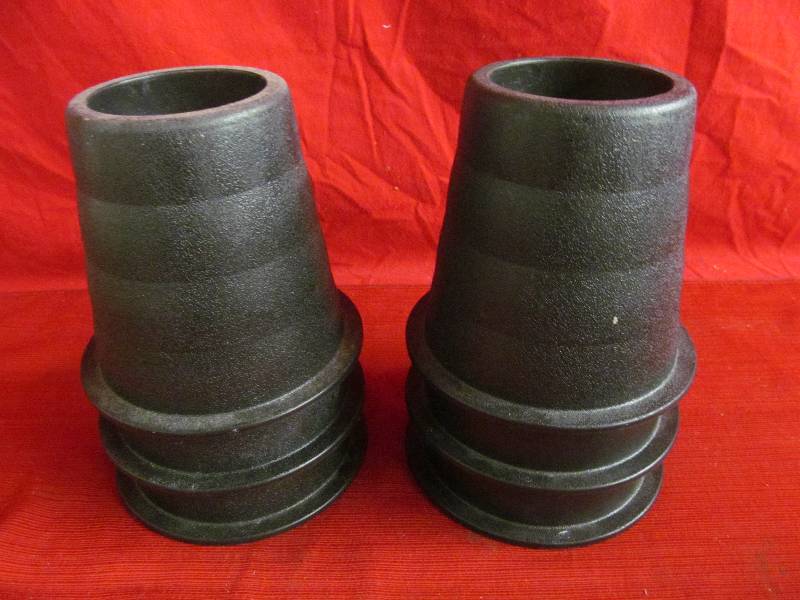 lot 188 image: Bed Risers