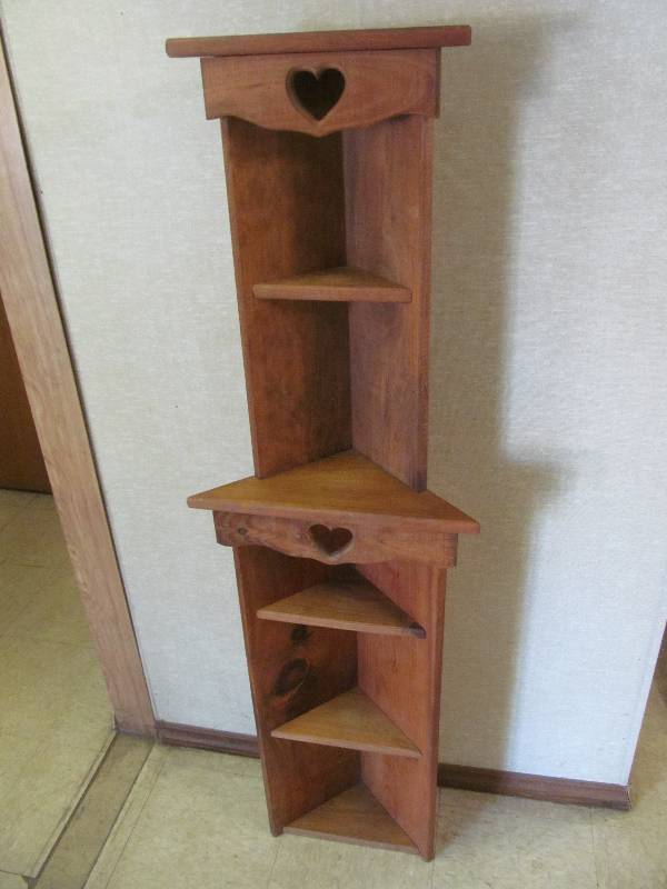 lot 221 image: Shelf