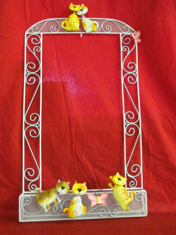 lot 228 image: Kitty Frame
