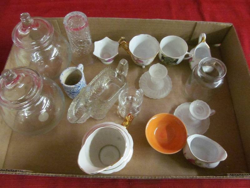 lot 263 image: Dishes