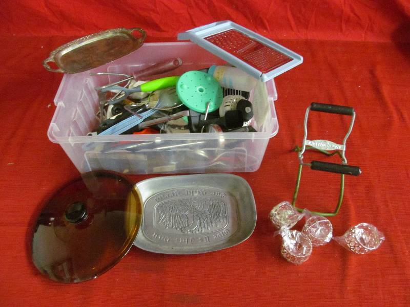 lot 283 image: Kitchen Ware