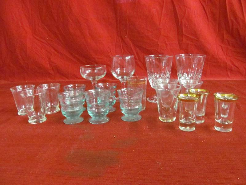 lot 286 image: Glassware