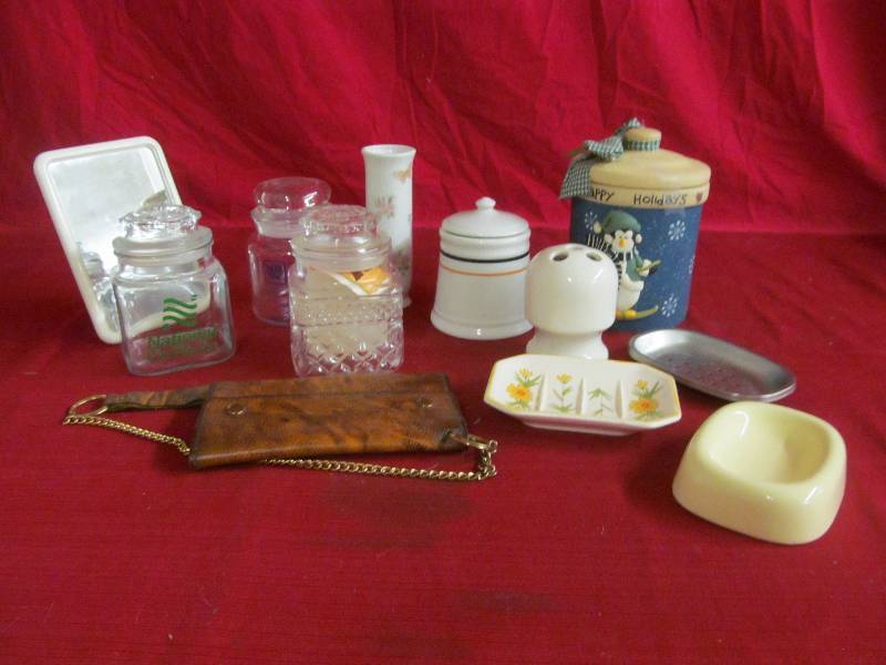 lot 287 image: Collectibles