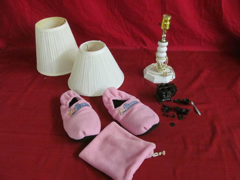 lot 292 image: LampShades