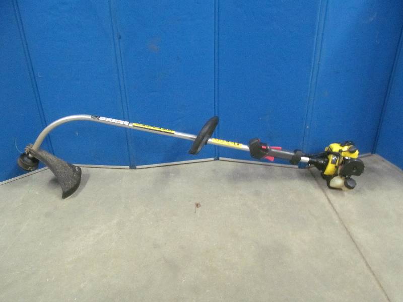 lot 296 image: John Deere Trimmer
