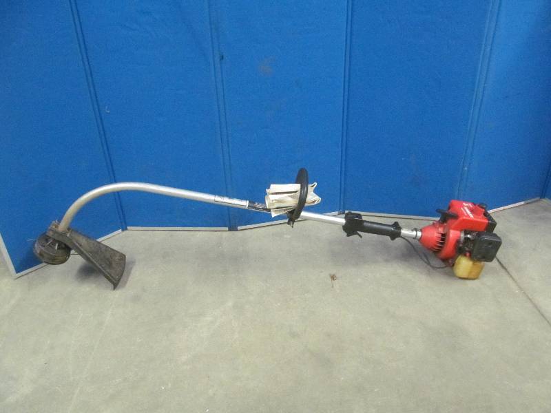 lot 297 image: Homelite Trimmer