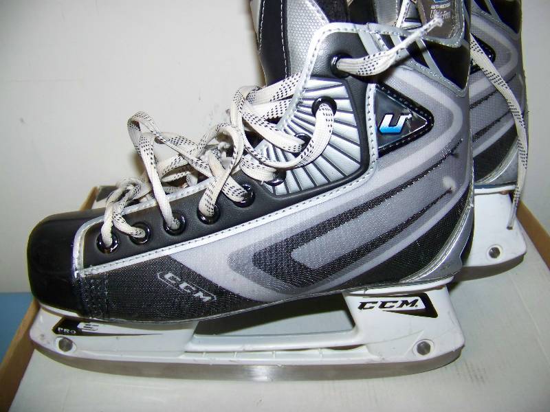 lot 31 image: Boys (Jr), Size 4.5, CCM, Vector UPro, Hockey Skates with Original Box