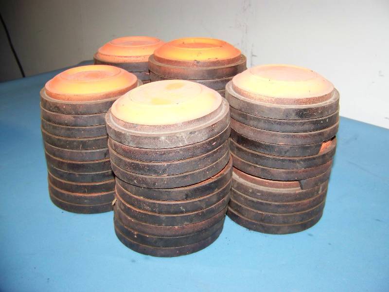 lot 35 image: (50) Champion Target, Clay Pigeons