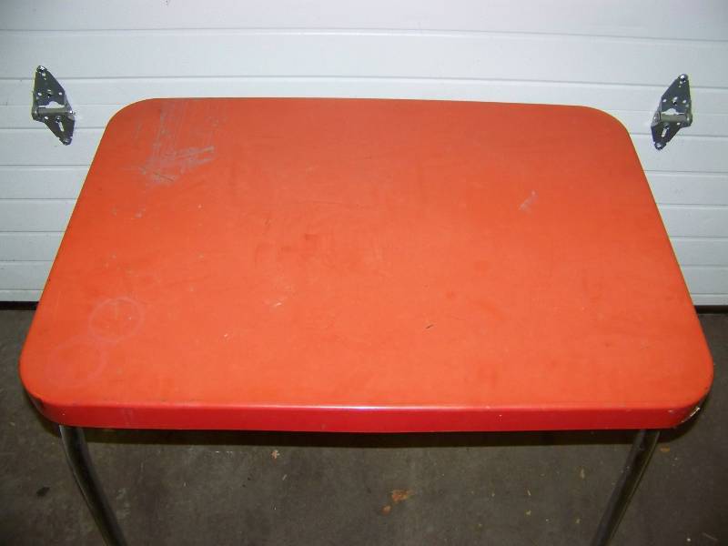 lot 45 image: Vintage, Cosco, Folding Utility Table