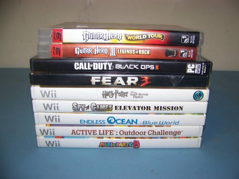 lot 43 image: (5) Wii Games, (2) PlayStation 3  PS3 Games and (2) PC Games