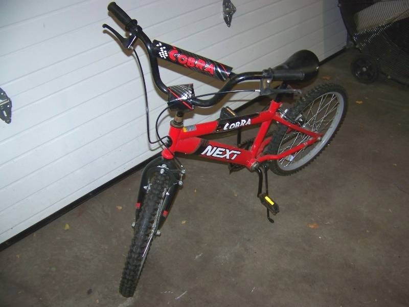 lot 56 image: Kids Bike  Bicycle