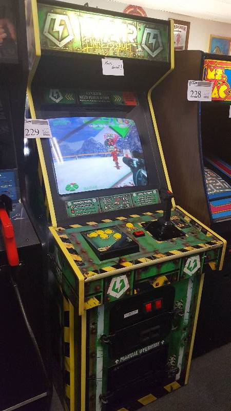 lot 29 image: War Final Assault Arcade Game