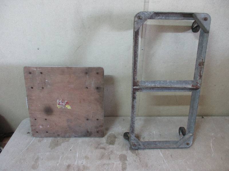 lot 7 image: 2 4-wheeled dollymovers