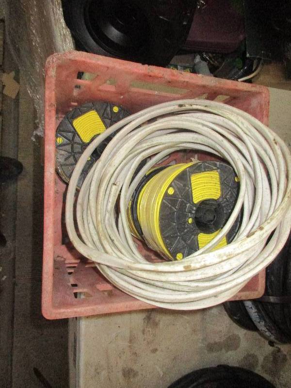 lot 32 image: 3 spools tracer wire 30v