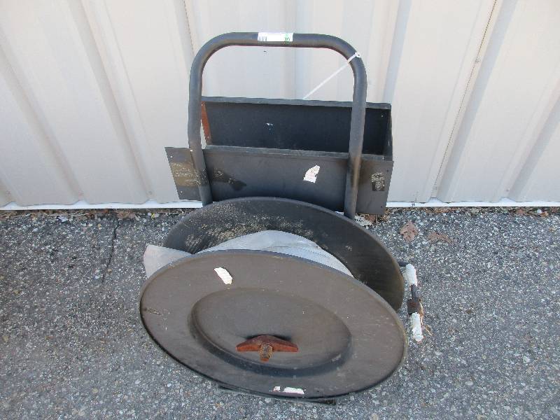 lot 39 image: banding cart