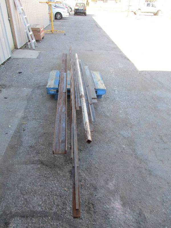 lot 64 image: pallet of assorted metal