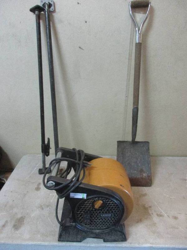 lot 86 image: shovel  2 load binders lasko squirrel cage fan
