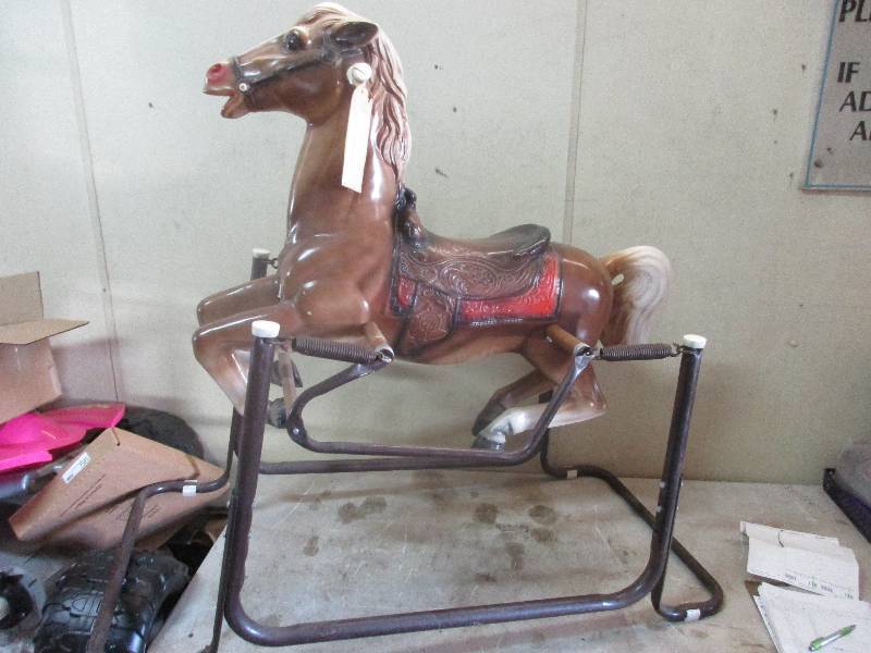 lot 118 image: wonder horse bouncing horse