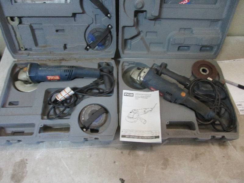 lot 172 image: 2 - Ryobi 4.5 angle grinders