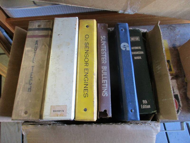 lot 189 image: auto books